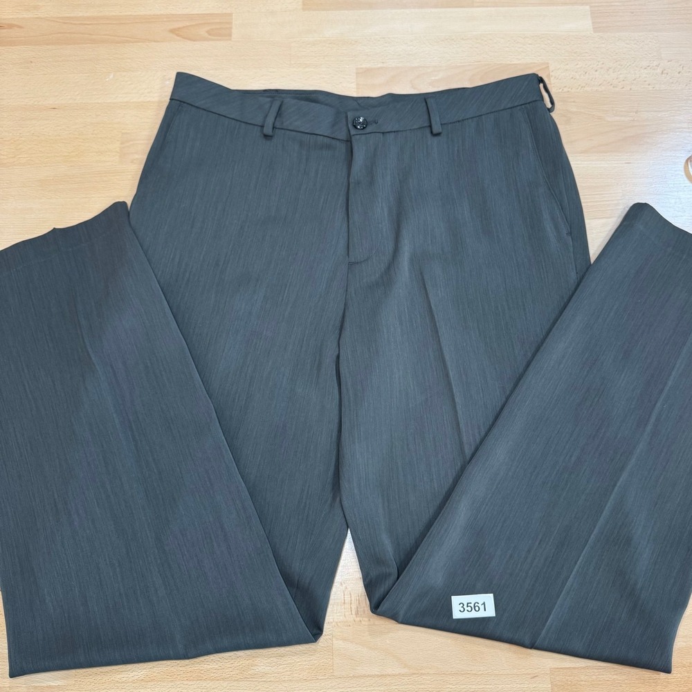 IZOD Mens Gray Dress Pants 36x34 Trousers Business Casual Work Career - Picture 1 of 4